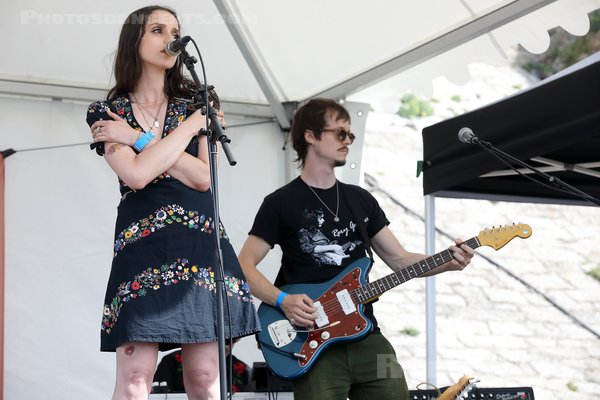 TESS PARKS - 2022-08-20 - SAINT MALO - Plage de Bon Secours - 